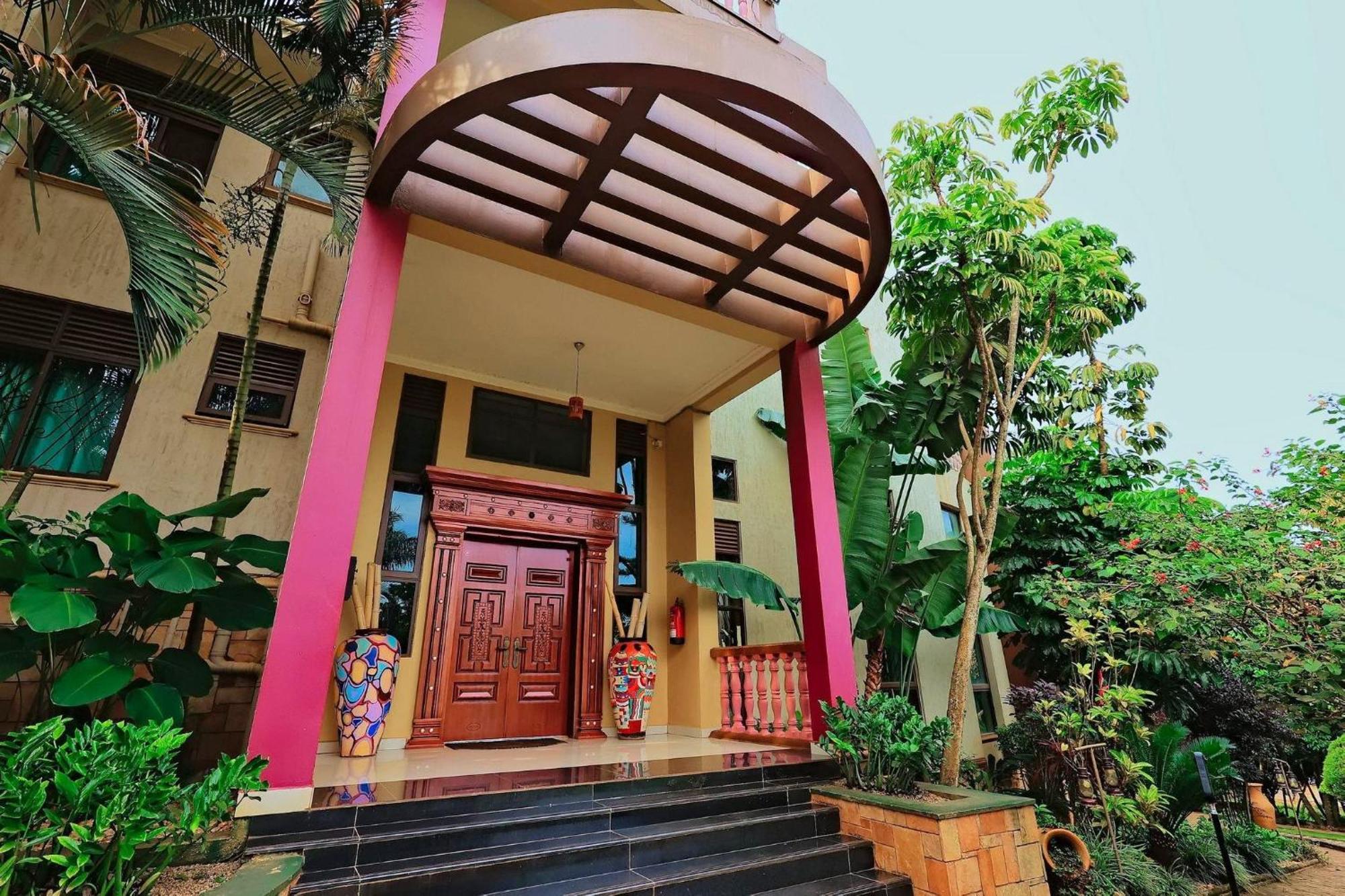 Shine Country Resort Hotel Naziba Екстериор снимка